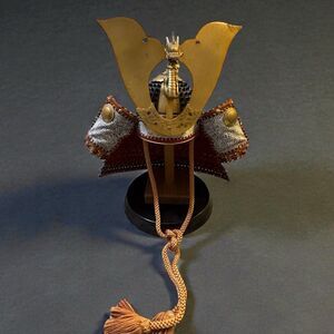 Japanese Samurai Kabuto Helmet Artisan Signed Hand Carved Mini Display W Stand